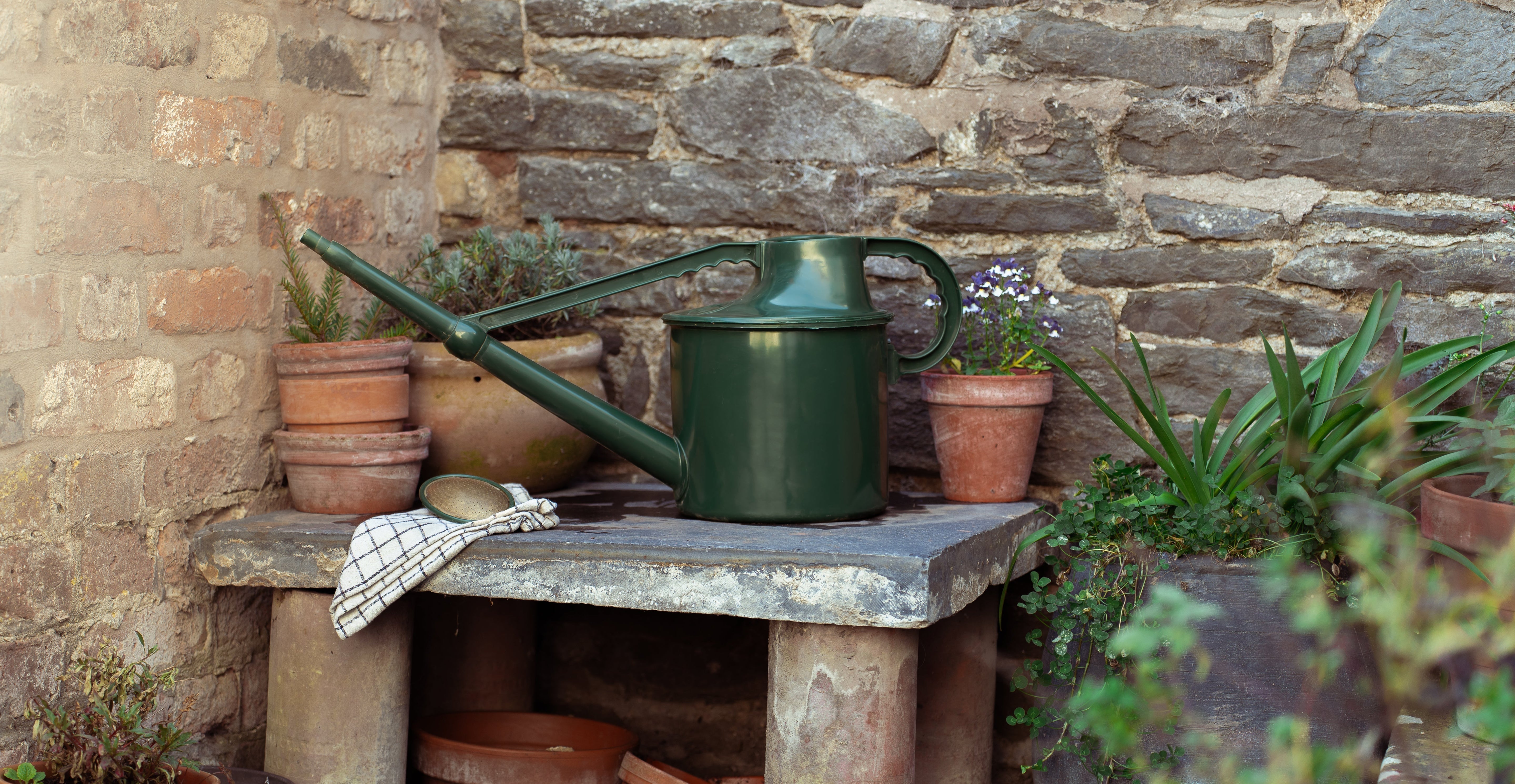 Three easy steps to prep your plastic watering can for winter
